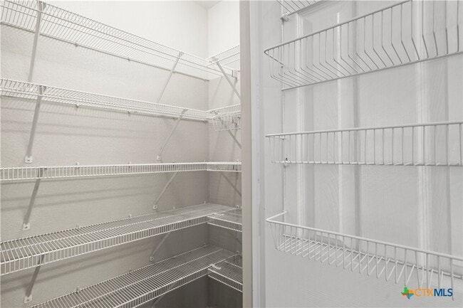 Building Photo - 4492 Mather