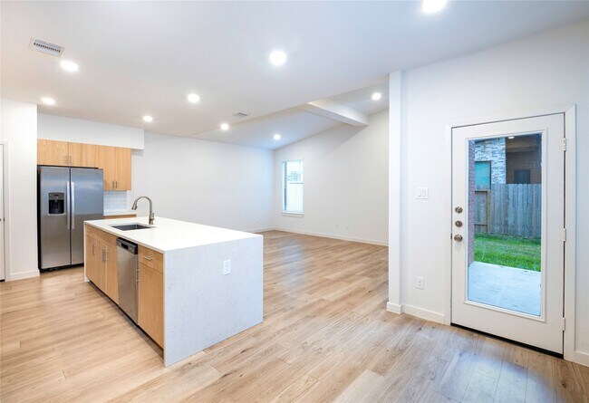 Building Photo - 2517 Appian Wy