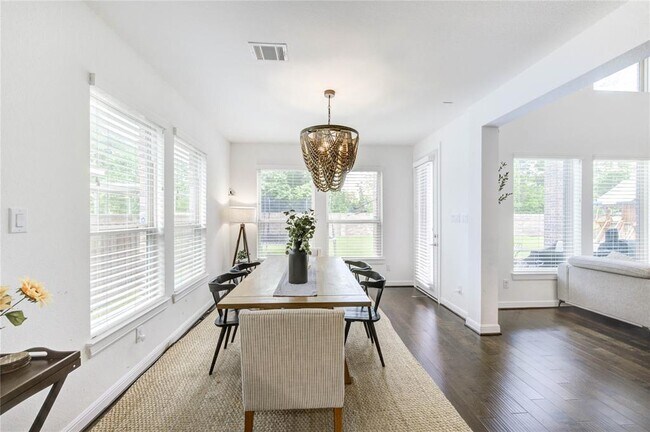Building Photo - 4055 Woodland Meadow Dr