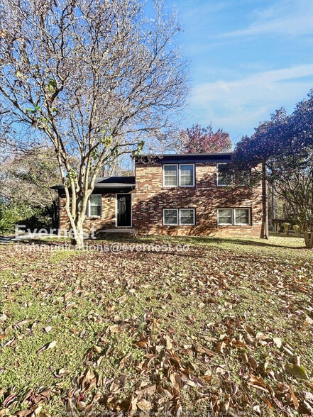 Building Photo - 542 Newcastle Rd