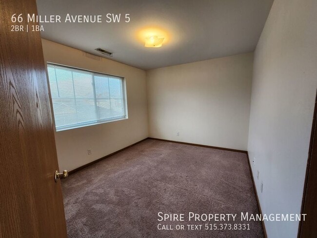 Building Photo - Prairie Creek Condos 2 Bedroom units. Grea...