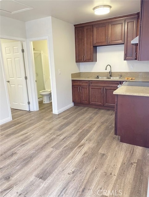 Building Photo - 5828 N Vista St