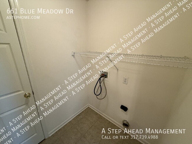 Building Photo - 661 Blue Meadow Dr