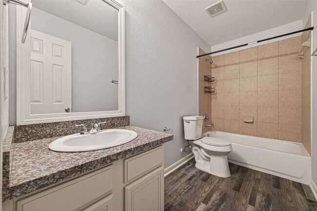 Building Photo - 7130 Cypress Pr Dr