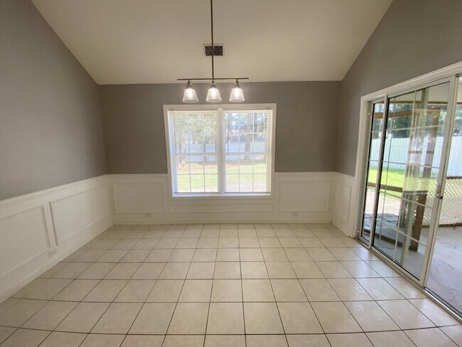 Building Photo - Spacious, Four Bedroom Home in The Farm!