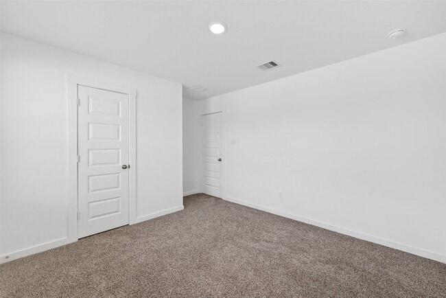 Building Photo - 30039 Gallatin River Ln
