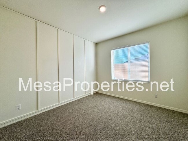 Building Photo - 15886 Rain Lily Ct