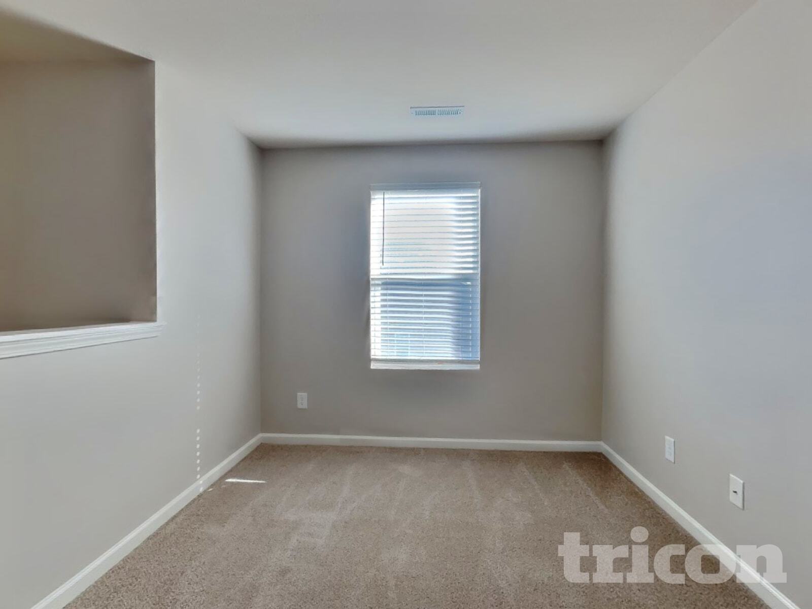 Building Photo - 325 Emilies Crossing Way