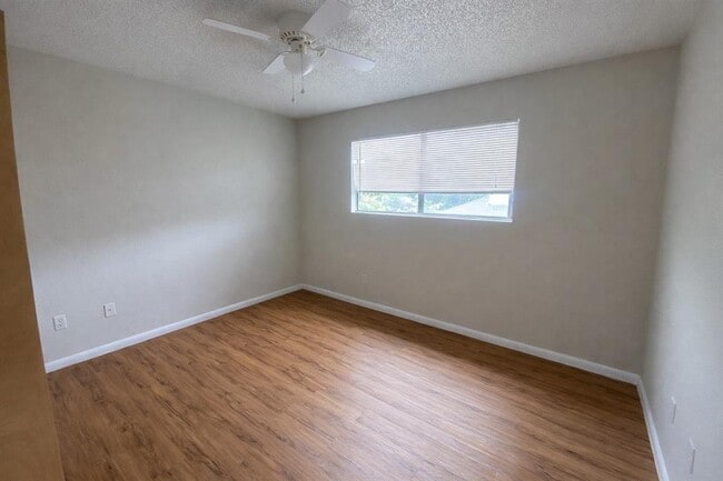 Building Photo - 8704 Schick Rd