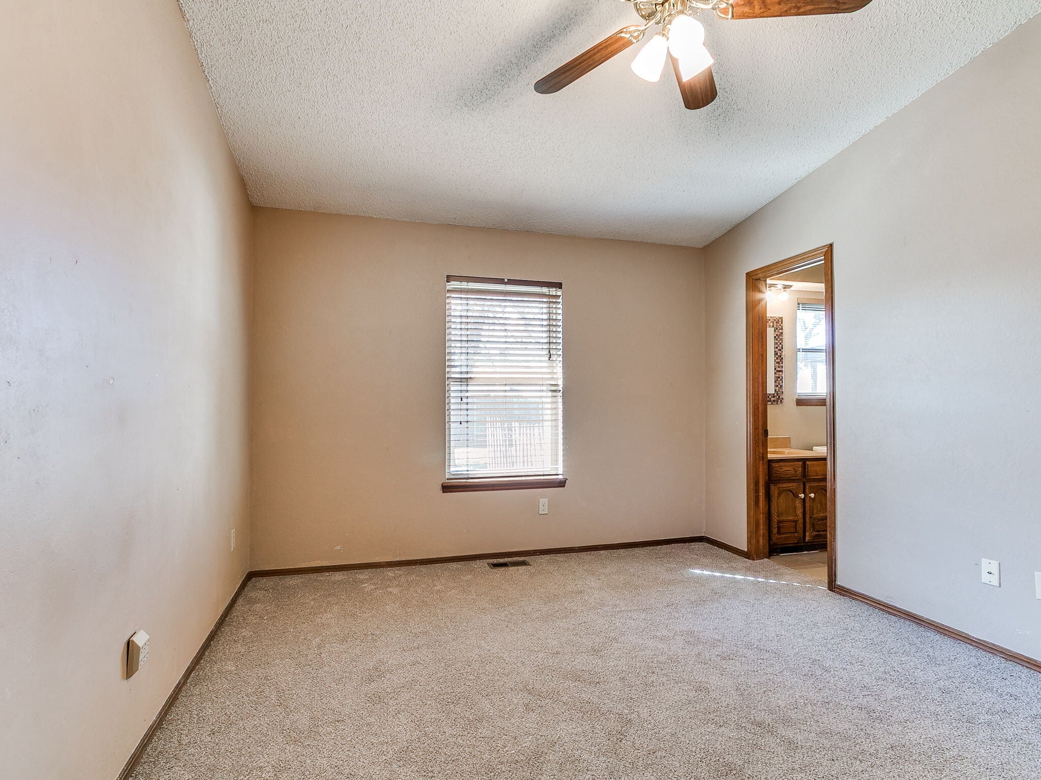 Building Photo - 764 Okie Ridge Rd