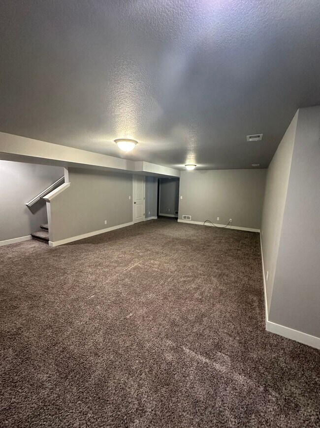 Building Photo - Beautiful 4 Bedroom House in Ault!