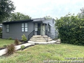 Building Photo - 102 Colton Dr