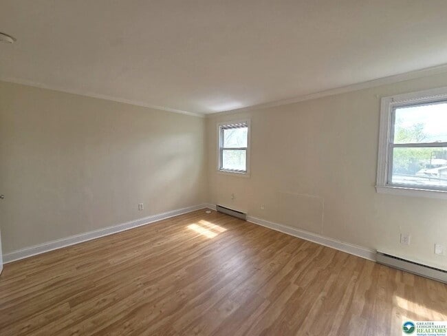 Building Photo - 1749 Schoenersville Rd