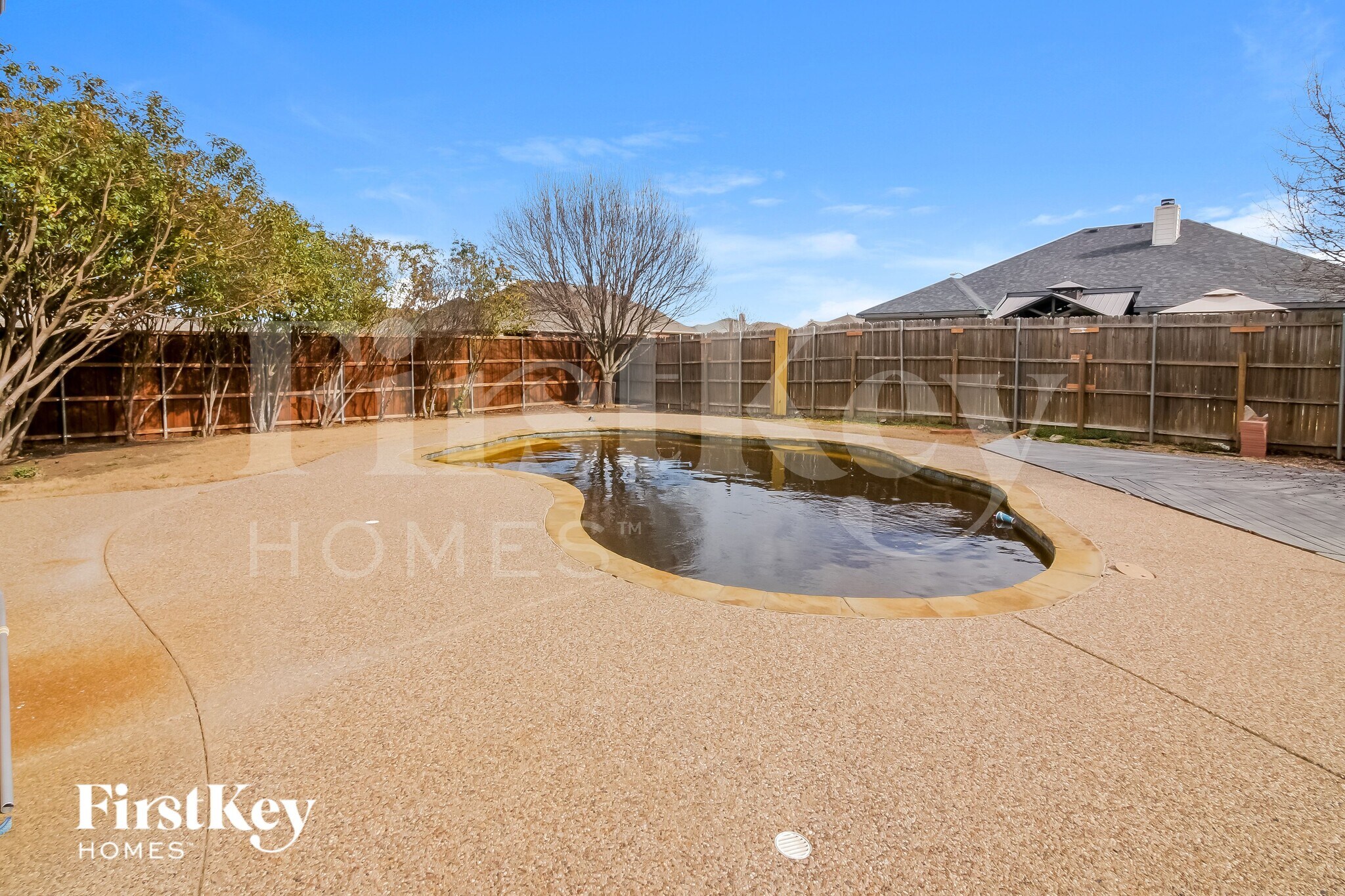 Building Photo - 901 Cutting Horse Dr