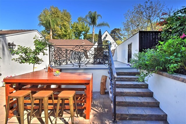 Building Photo - 15128 Valley Vista Blvd