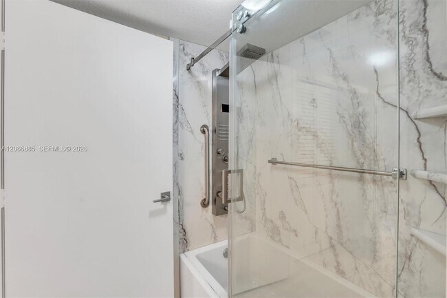 Building Photo - 9537 Weldon Cir