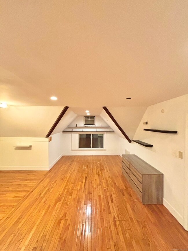 Building Photo - 178 Sherman Ave