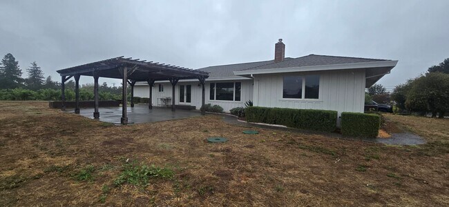 Building Photo - 1830 Olivet Rd