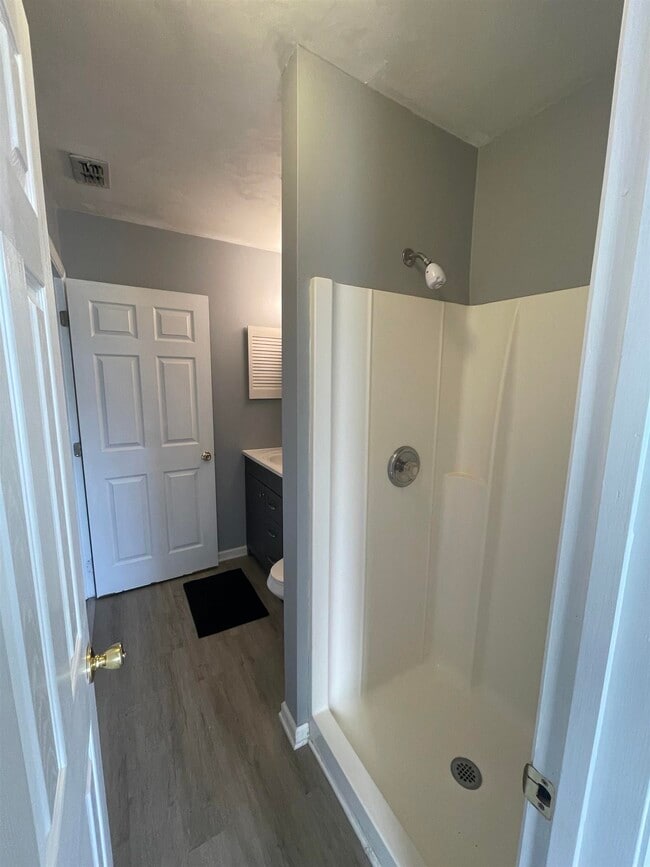 Building Photo - 4112 Mission Trace Blvd