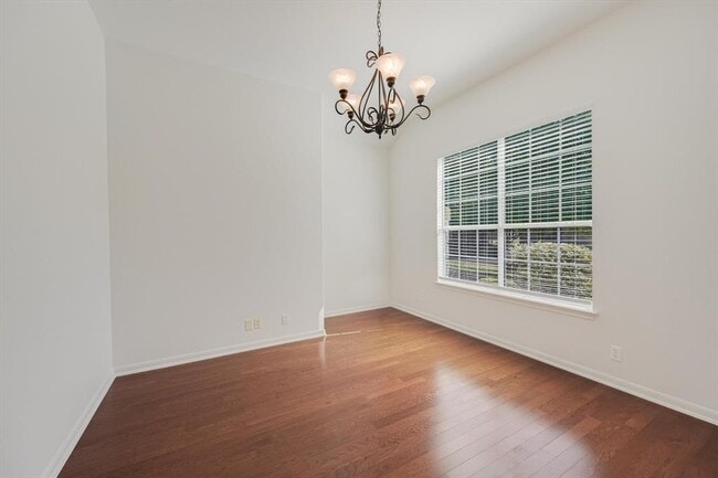 Building Photo - 9316 Bavaria Ln