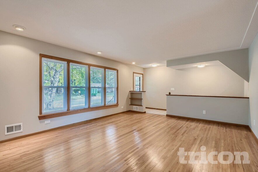 Building Photo - 7025 Grimes Ave N