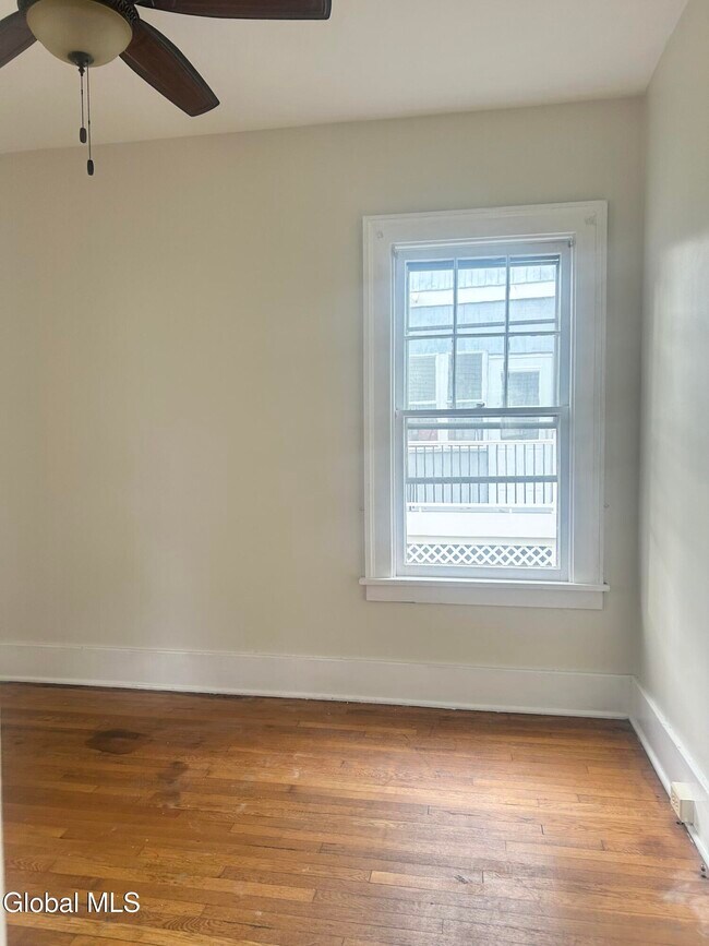 Building Photo - 1204 19th St