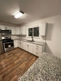 Building Photo - 738 Freeland St