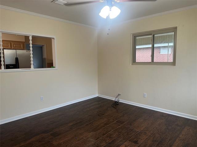 Building Photo - 1202 Violet Ave