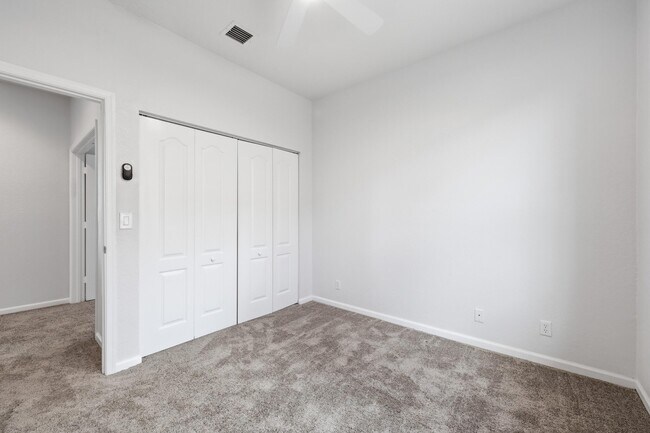 Building Photo - 5601 Spanish River Rd