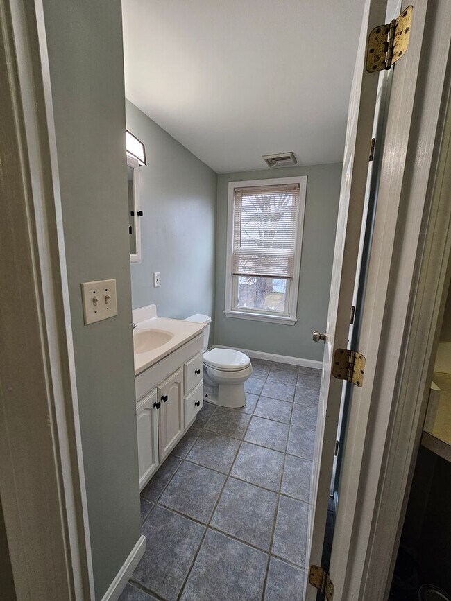 Building Photo - 76 Congress St