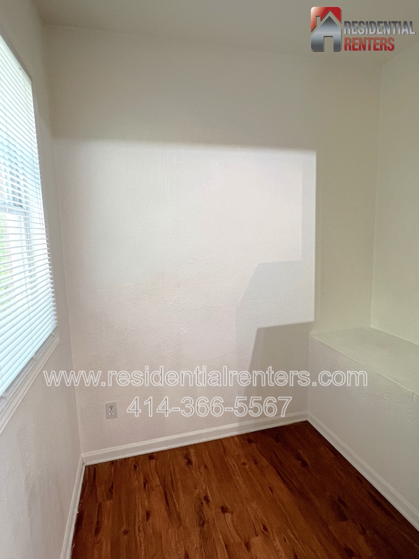 Building Photo - 3027 N 2nd St