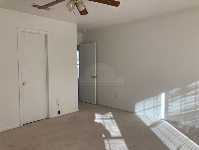 Building Photo - 4307 Windcrest Dr