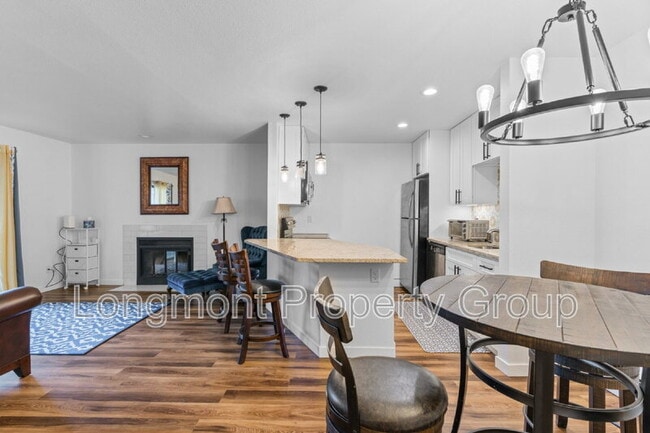 Building Photo - 2800 Kalmia Ave