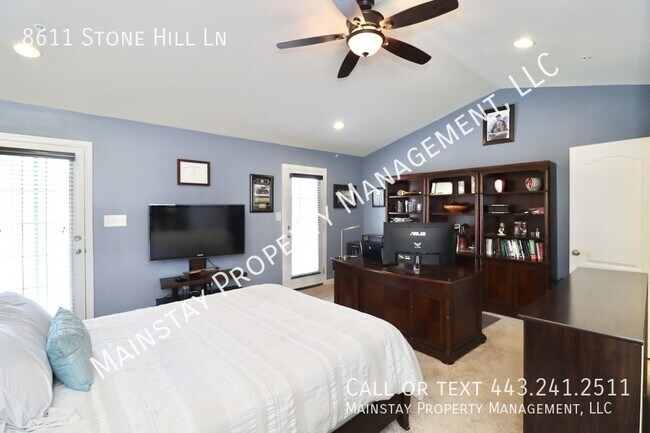 Building Photo - 8611 Stone Hill Ln