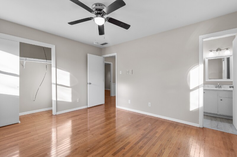 Building Photo - 6201 Hagan-Stone Park Rd