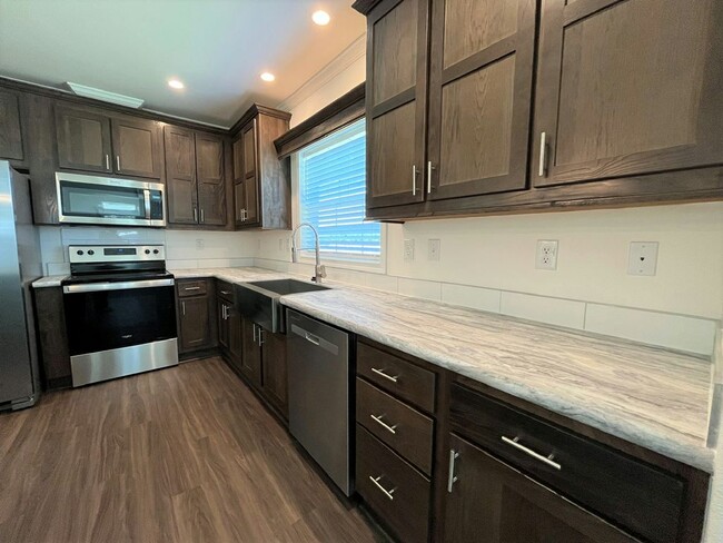 Building Photo - 5392 Bahia Wy