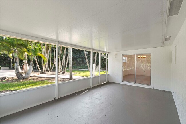 Building Photo - 16900 SW 62nd St