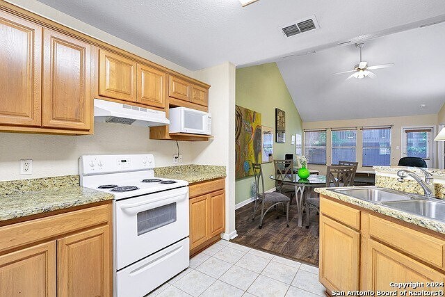 Building Photo - 3202 Eisenhauer Rd