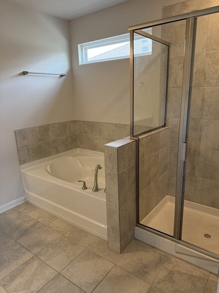 Building Photo - 4417 Hoboken Wy