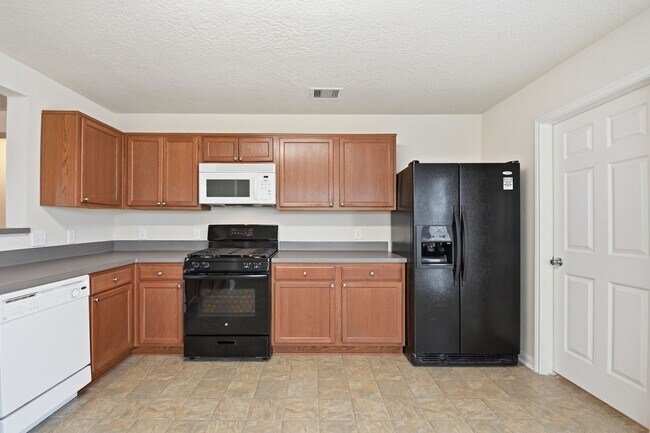 Building Photo - 3023 Legends York Dr