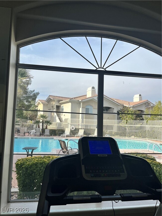 Building Photo - 1500 Cardinal Peak Ln