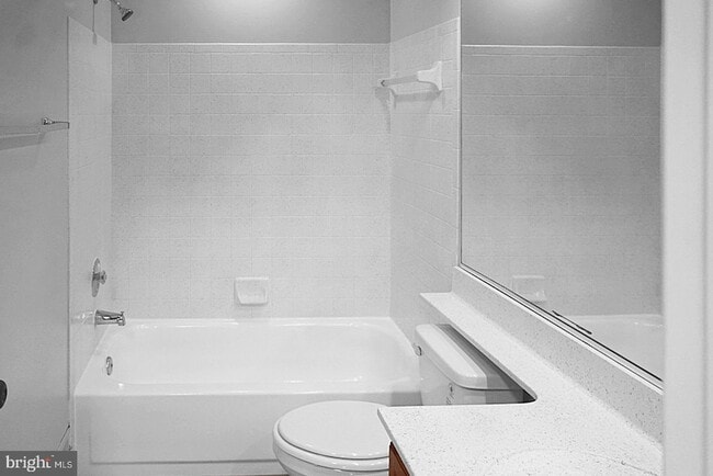 Building Photo - 12120 Apache Tears Cir