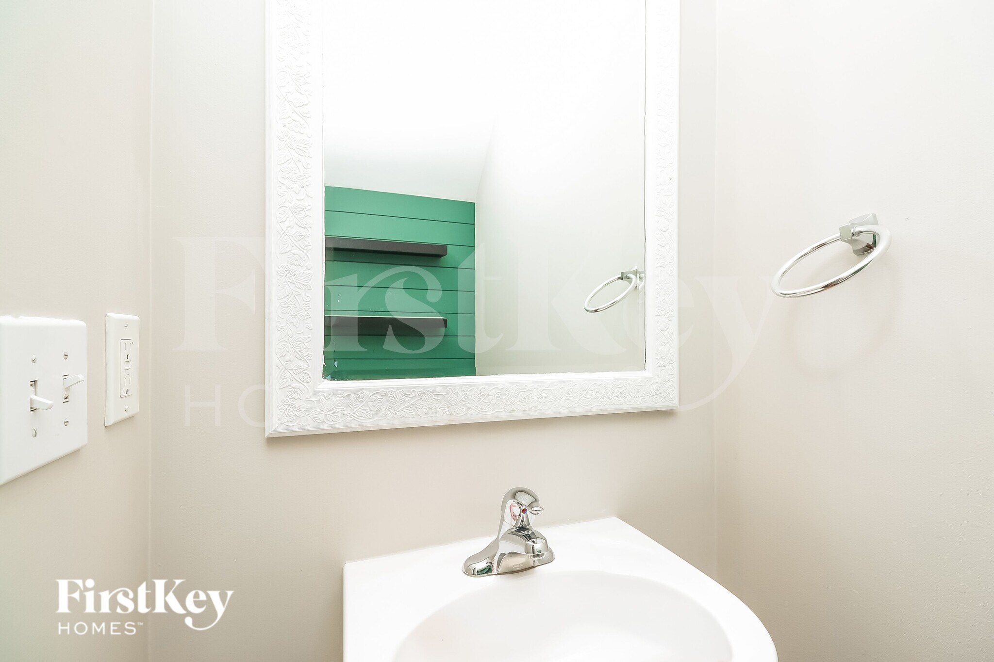 Building Photo - 3310 Lucy Dr