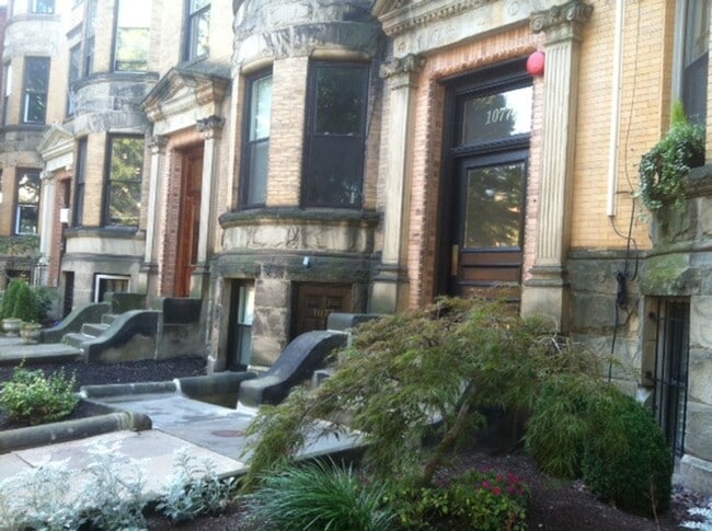 Building Photo - Brookline Studio – Lower Beacon – No Broker Fee – Hot Water Included – 9/1