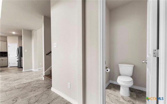 Building Photo - 6206 Cordillera Dr