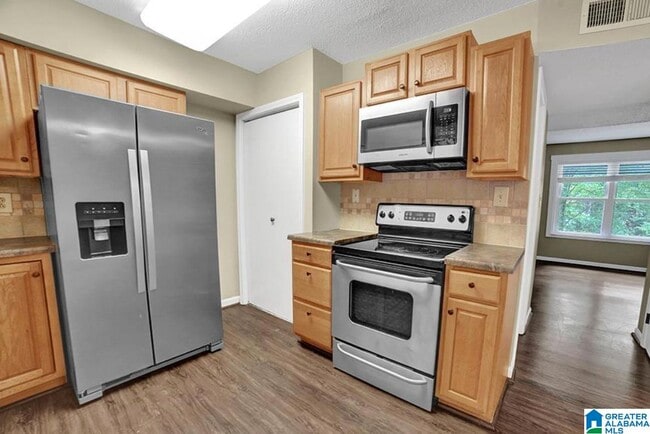 Building Photo - 1506 Al Seier Rd