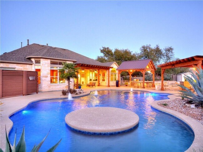Building Photo - 208 Raindance Cove