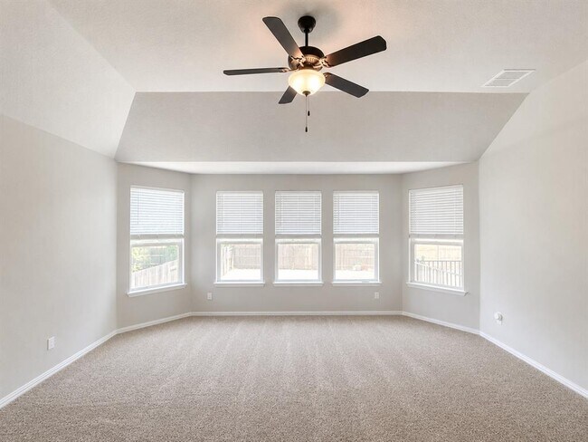 Building Photo - 191 Goshen Dr