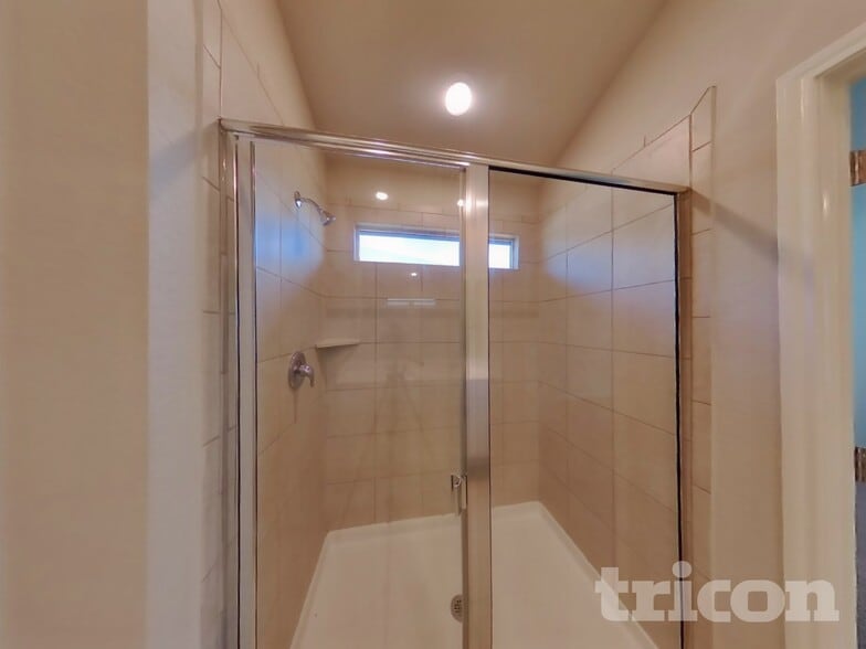 Building Photo - 13538 Paxton Blvd