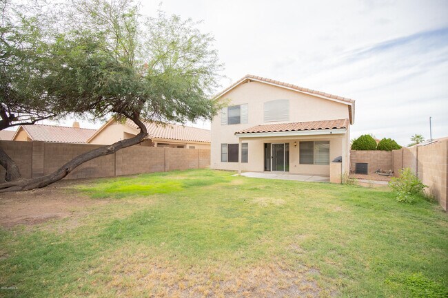 Building Photo - 18033 N Skyhawk Dr